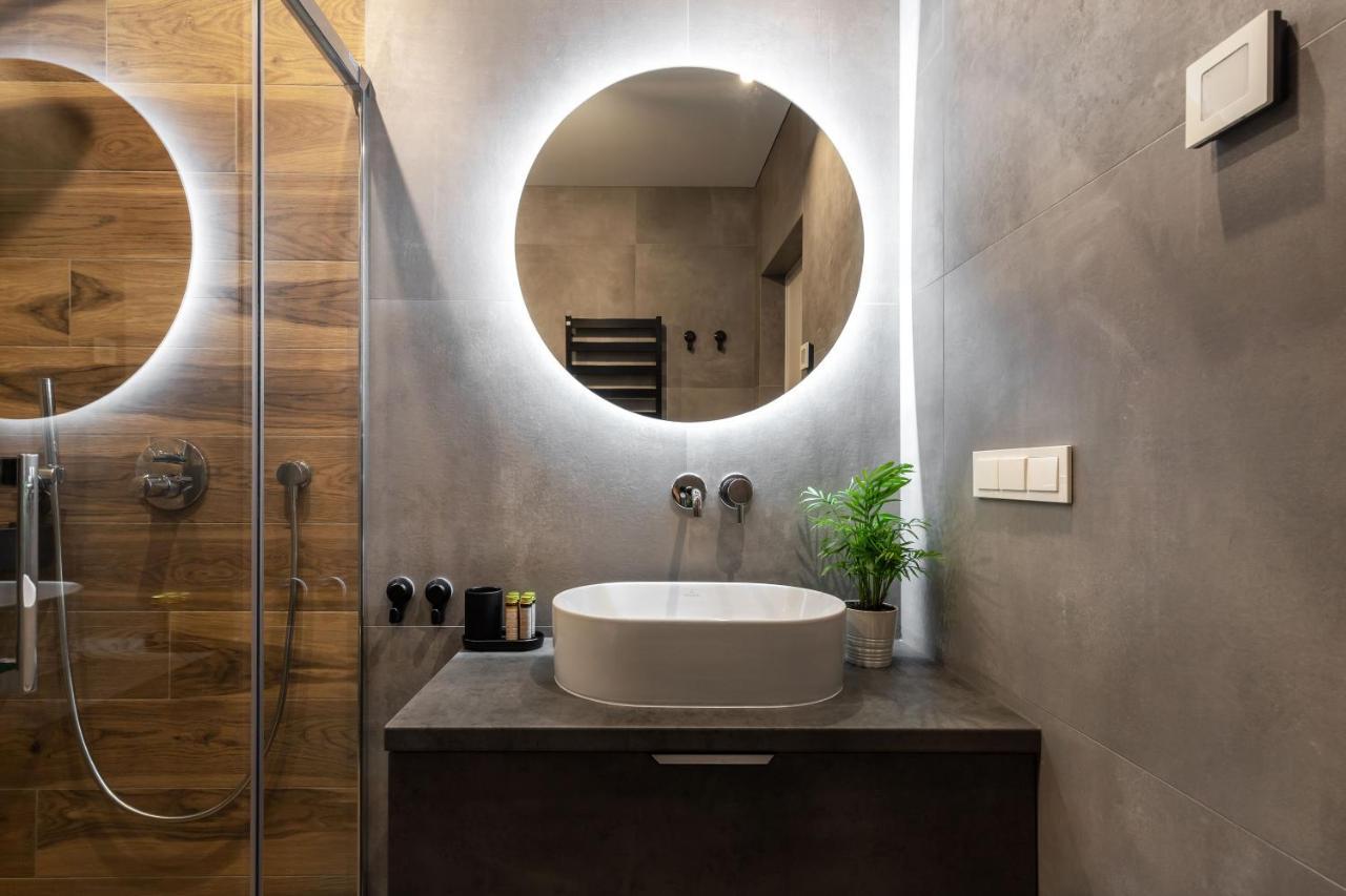City Center Sanctuary Modern Business-Class Studio With Free Parking In The Heart Of Вилнюс Екстериор снимка