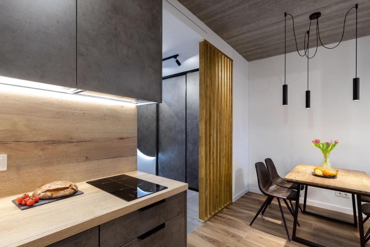City Center Sanctuary Modern Business-Class Studio With Free Parking In The Heart Of Вилнюс Екстериор снимка