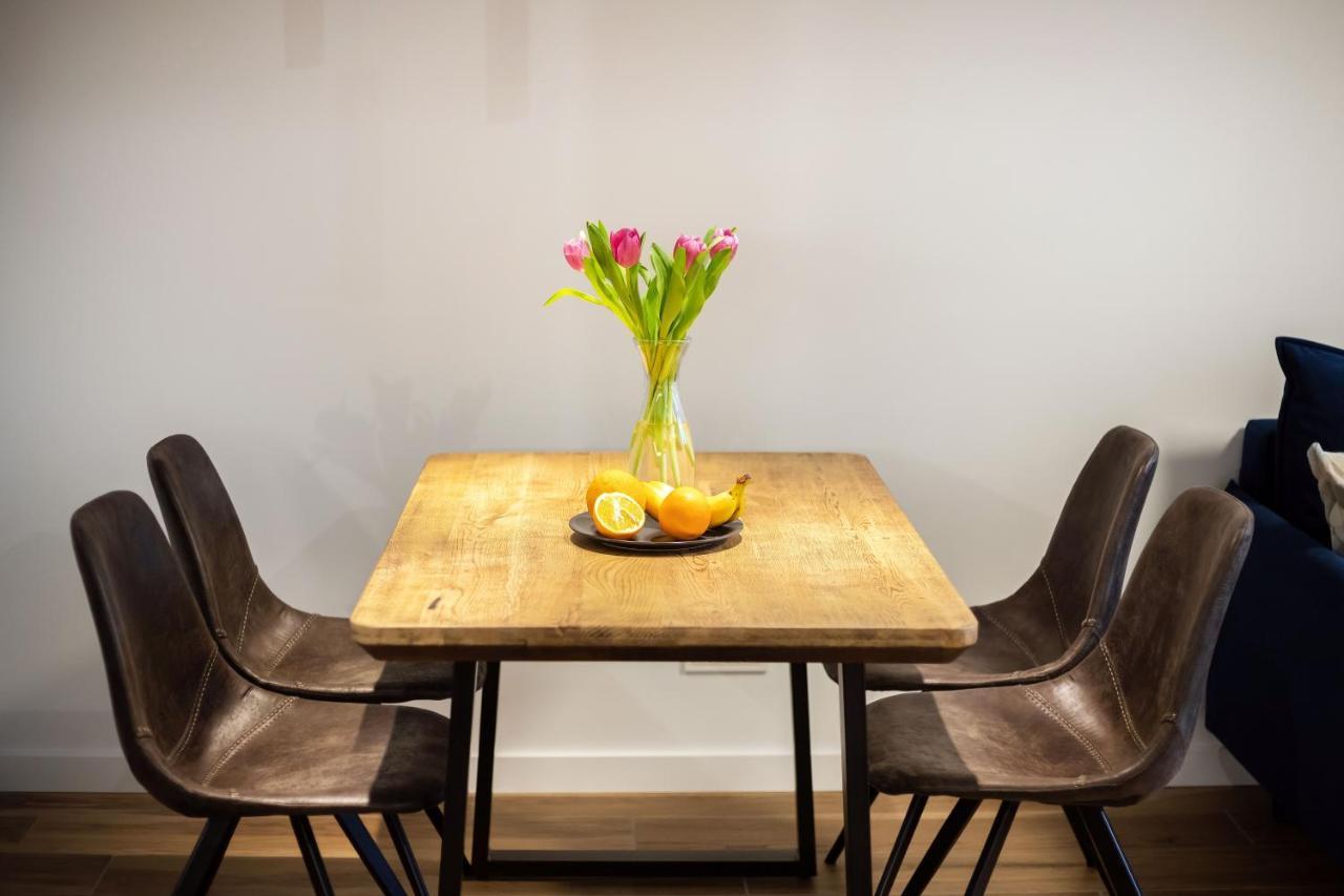 City Center Sanctuary Modern Business-Class Studio With Free Parking In The Heart Of Вилнюс Екстериор снимка