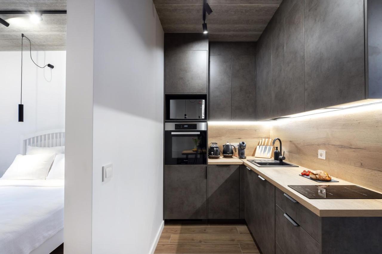 City Center Sanctuary Modern Business-Class Studio With Free Parking In The Heart Of Вилнюс Екстериор снимка